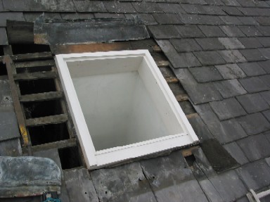 Roof window installation